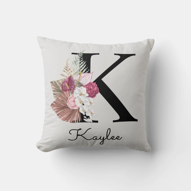 Coussin Fleurs rose personnalisées avec initiale K (Recto)