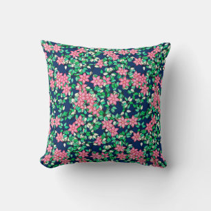 Coussin Fleurs roses, fond bleu foncé