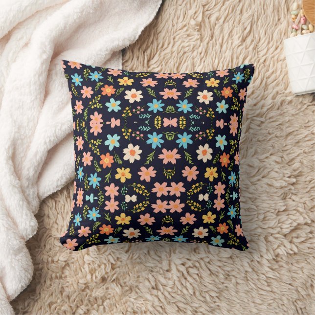 Coussin Fleurs Whimsmiques sur le Blackground de minuit (Couverture)