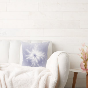 Coussin Flocon de neige blanc fantaisie sur fond violet