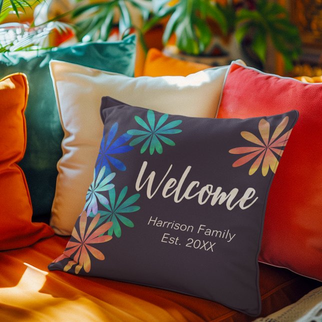 Coussin Floral Nom de famille établi Welcome Dark (Créateur téléchargé)