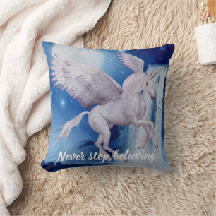 Coussin Flying Unicorn Waterfall Croire Imaginaire Horse