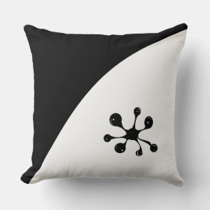 Coussin Forme Abstraite Moderne sur Fond Noir et Blanc