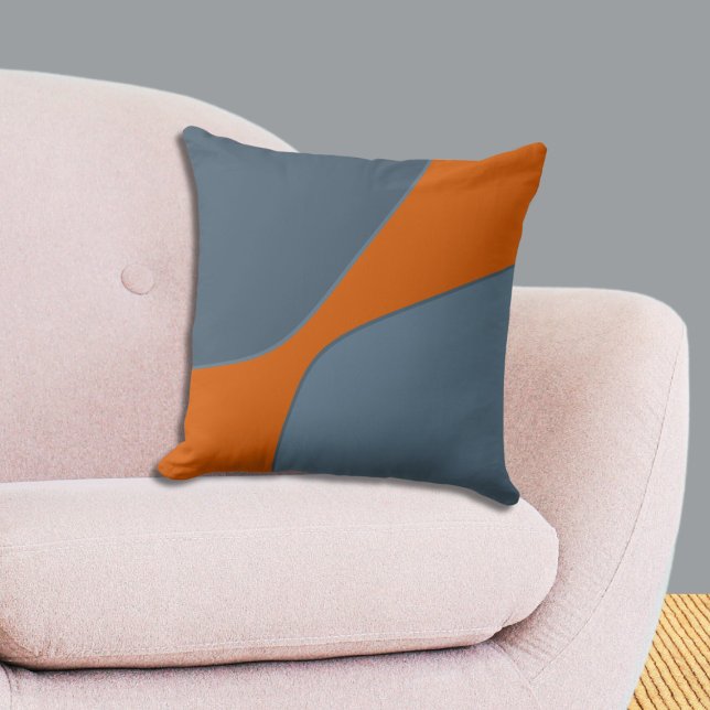 Coussin Formes de quartier orange et bleu irrégulières   (Irregular Orange and Blue Quarter Shapes Throw Pillow, Livingroom)
