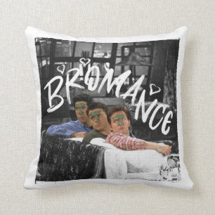 Coussin FRIENDS™   Ross, Joey et Chandler Bromance