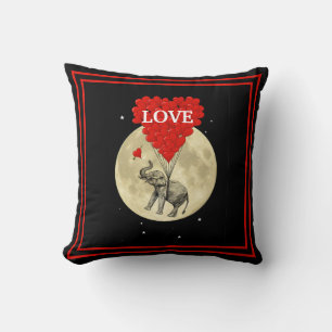 Coussin Funny romantic elephant love heart