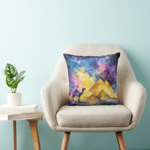 Coussin Galaxie Désertique à l'Aquarelle Chameau Pyramide