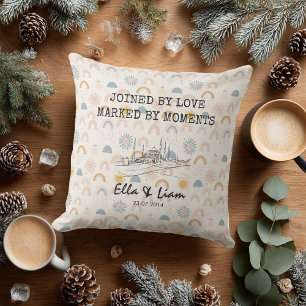 Coussin Garde de couple à la skyline pastel arc-en-ciel