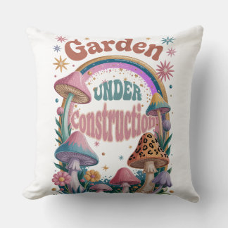 Coussin Garden Under Construction Boho Mushroom art
