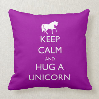 Coussin Gardez le calme et étreignez une licorne