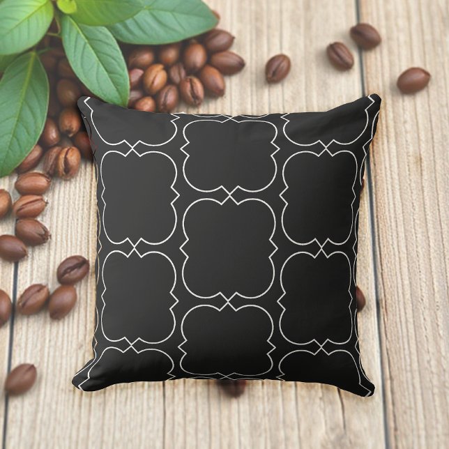 Coussin Geometric Quatrefoil Pattern Black And White (Créateur téléchargé)