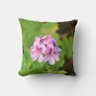 Coussin Géranium rose