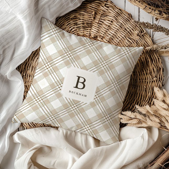 Coussin Gingham Monogramme Fête Beige Doux (Créateur téléchargé)