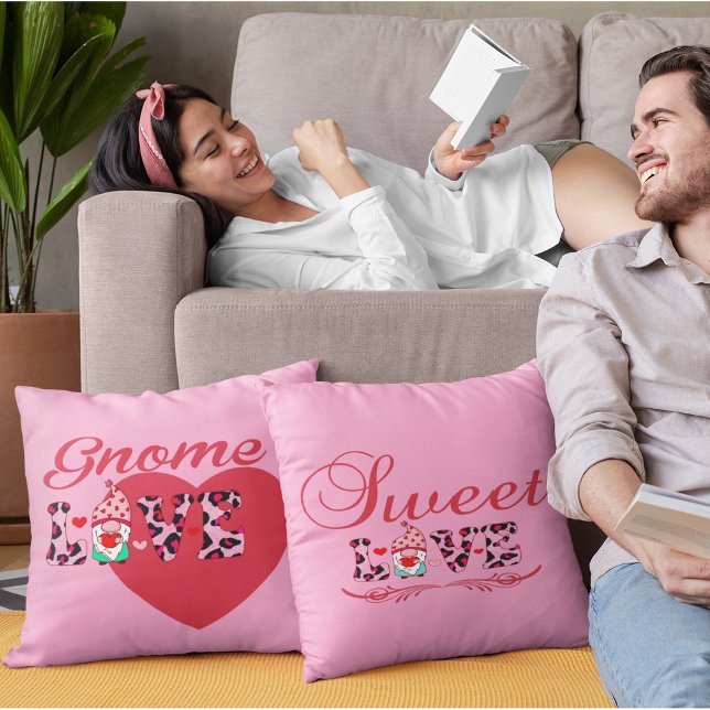 Coussin Gnome Love Sweet Love Valentines (Gnome Love Sweet Love Valentines Throw Pillow)