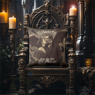 Coussin Gothique Vintage victorien Dracula Kiss Halloween