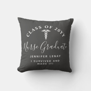 Coussin Graduation infirmière personnalisée Garder de scri