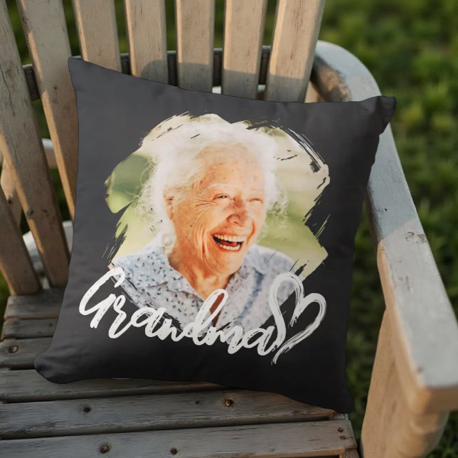 Coussin Grandma Cool Modern Simple Grunge (Créateur téléchargé)