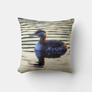 Coussin Grebe à cou rouge pour les amateurs de faune et d'