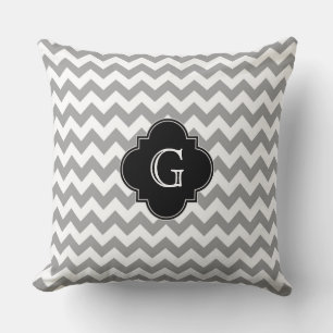 Coussin Gris Blanc Chevron ZigZag Noir Quatrefeuille Monog