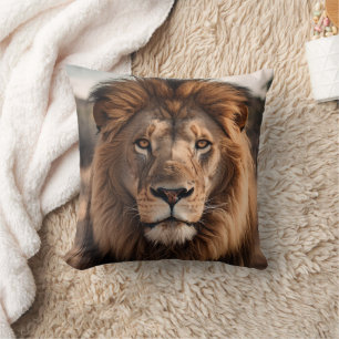 Coussin Gros plan du lion majestueux