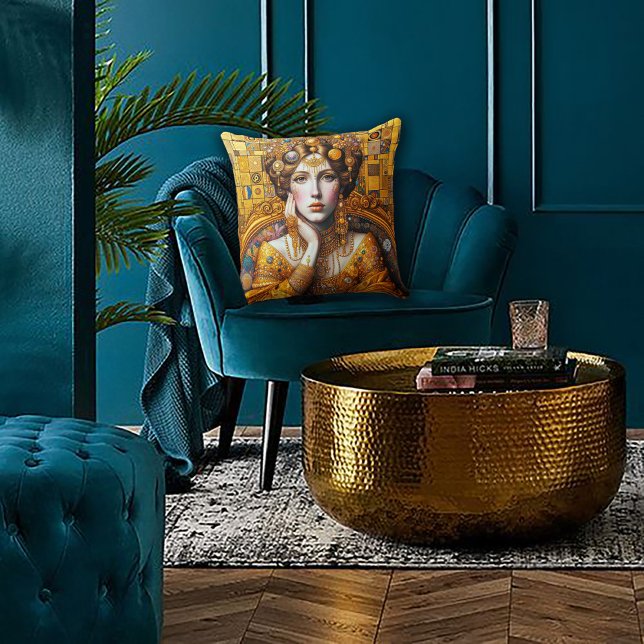 Coussin Gustav Klimt Seated Woman (Créateur téléchargé)