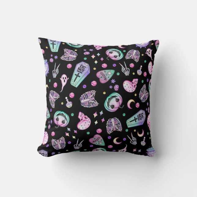 Coussin Halloween pastel gothique apothecaire et cimetière (Recto)