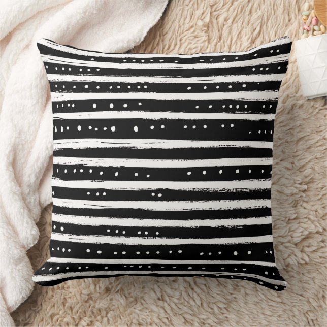 Coussin Hand-Drawn Dry Brush Stripe in Black and White (Couverture)