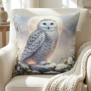 Coussin Hibou des neiges dans un jardin d'hiver au clair d