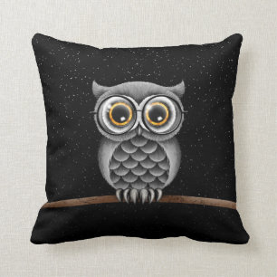 Coussin Hibou gris pelucheux mignon avec des verres avec