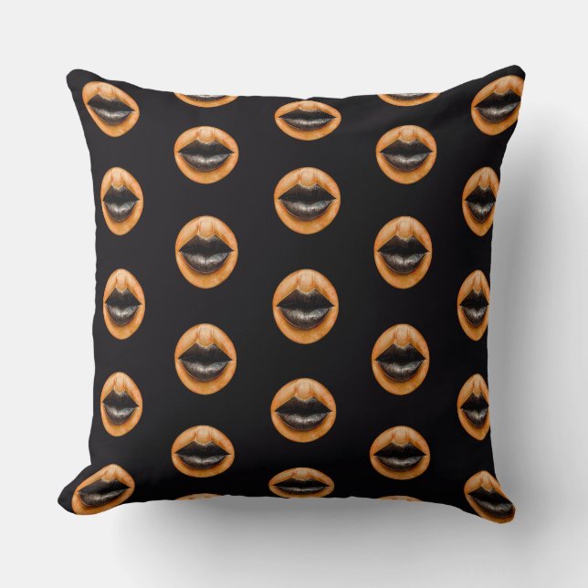 Coussin Home & Living > Home Décor > Pillows & Poufs > Thr (Recto)