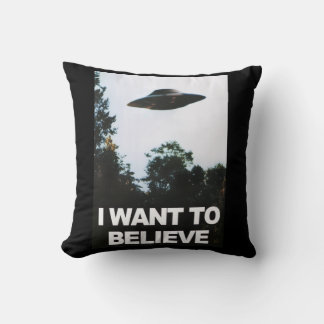 Coussin I want to believe