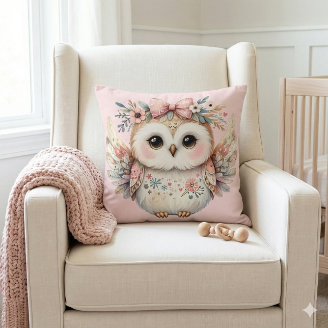 Coussin Illustration de chouette Kawaii Boho (Kawaii Boho Owl Illustration Pink Throw Pillow Mockup A)
