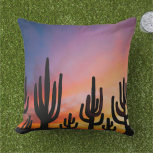 Coussin Image de lever de soleil sur le paysage désertique