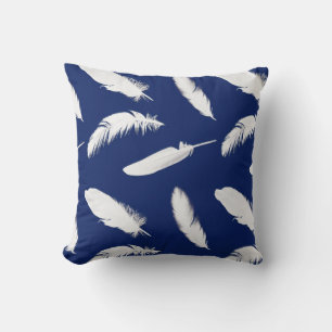 Coussin Impression en plumes blanches sur bleu foncé