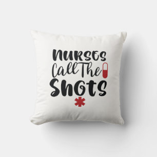Coussin Infirmière cadeau infirmière prend les décisions