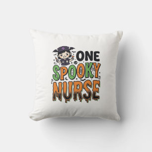 Coussin Infirmière effrayante Halloween Dessin de gravure 
