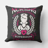 Infirmière par profession, Supermom par choix