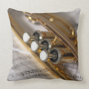 Coussin Instrument de trompette et de tôle en cuivre
