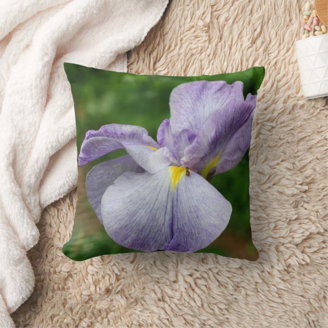 Coussin Iris Japonais Violet en Fleur Déployée   (Couverture)