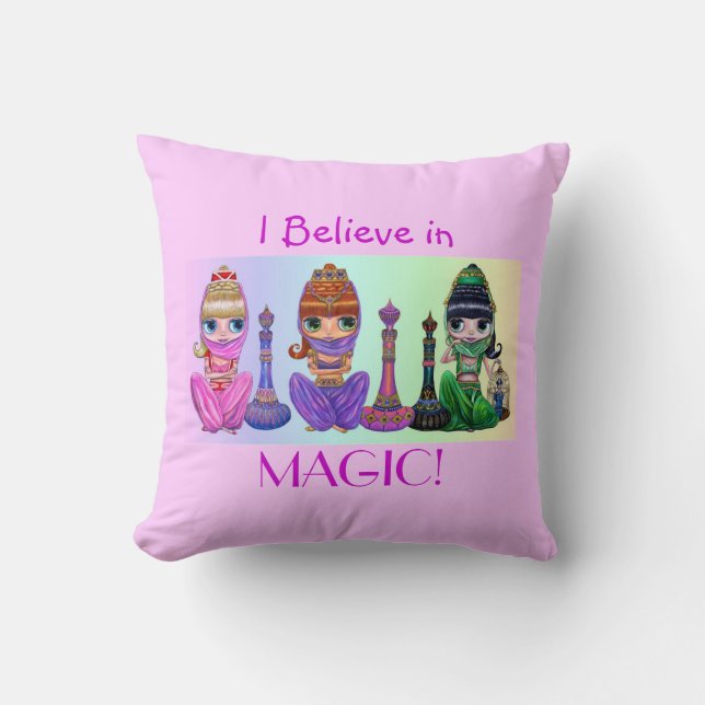 Coussin Je crois en la magie ! Trois mignonnes Génies (Recto)