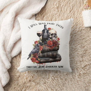Coussin Je lis toujours des contes de fées, ils sont juste