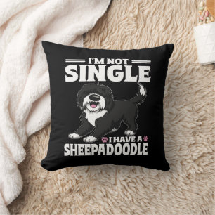 Coussin Je ne suis pas célibataire, j'ai un amoureux Sheep