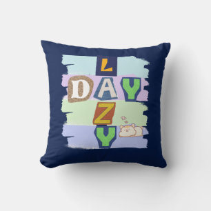 Coussin jeté découpé de magazine Cute Lazy Day