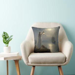 Coussin Jeune fille tenant une lanterne dans un port