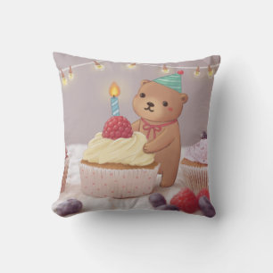 Coussin Joyeux anniversaire : Ours en peluche et petits gâ