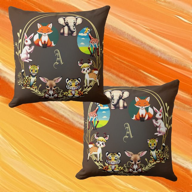 Coussin Jungle Safari Animal Kingdom Sombre Woods Monogram (Jungle Safari Animal Kingdom Dark Woods Monogram Throw Pillow)