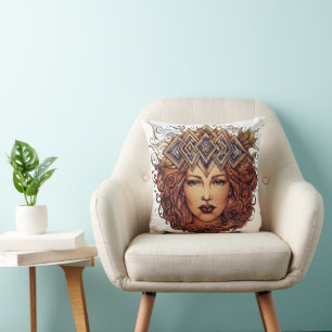 Coussin La Couronne Dorée : Portrait de Reine Mythique