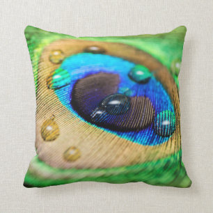 Coussin La macro plume abstraite de paon laisse tomber le