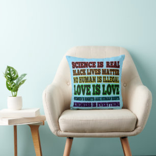 Coussin La science est la vraie matière de vie noire