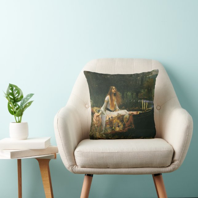 Coussin Lady Shalott On Boat par John William Waterhouse (Chaise)